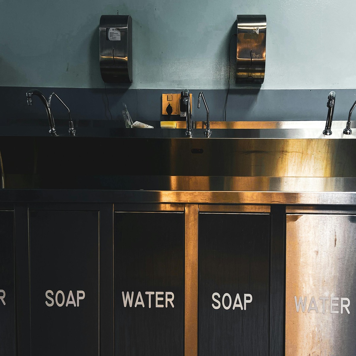 Single & Double Bowl Prep Sinks